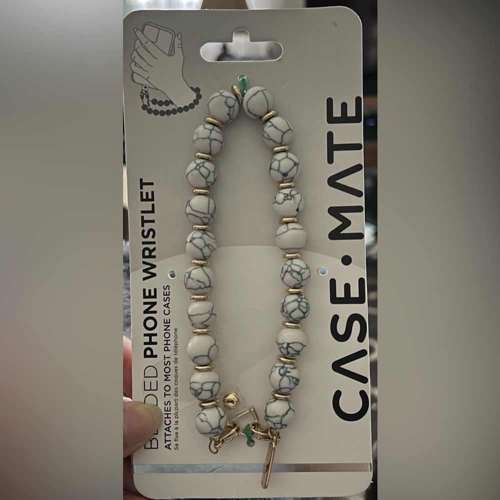 Case mate phone wristlet